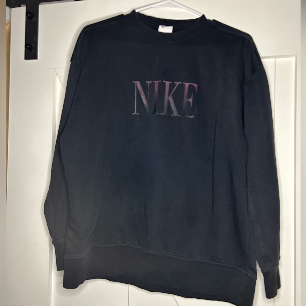 Women’s Nike crewneck